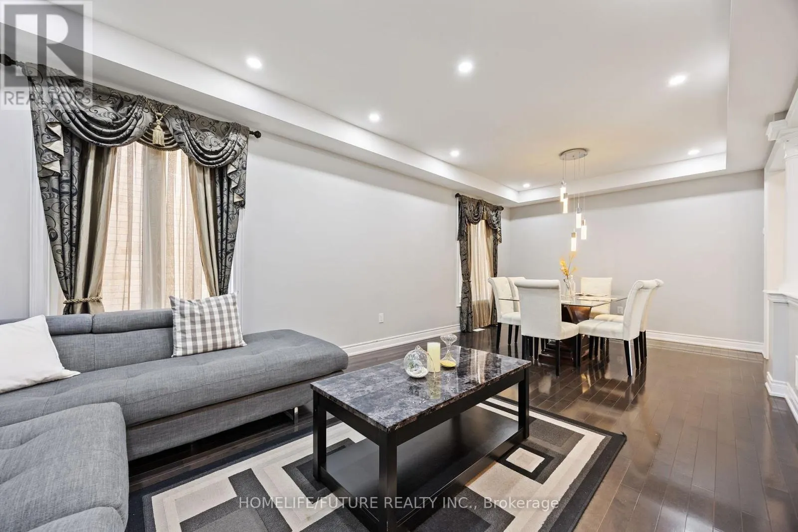 83 GEORGE ROBINSON DRIVE