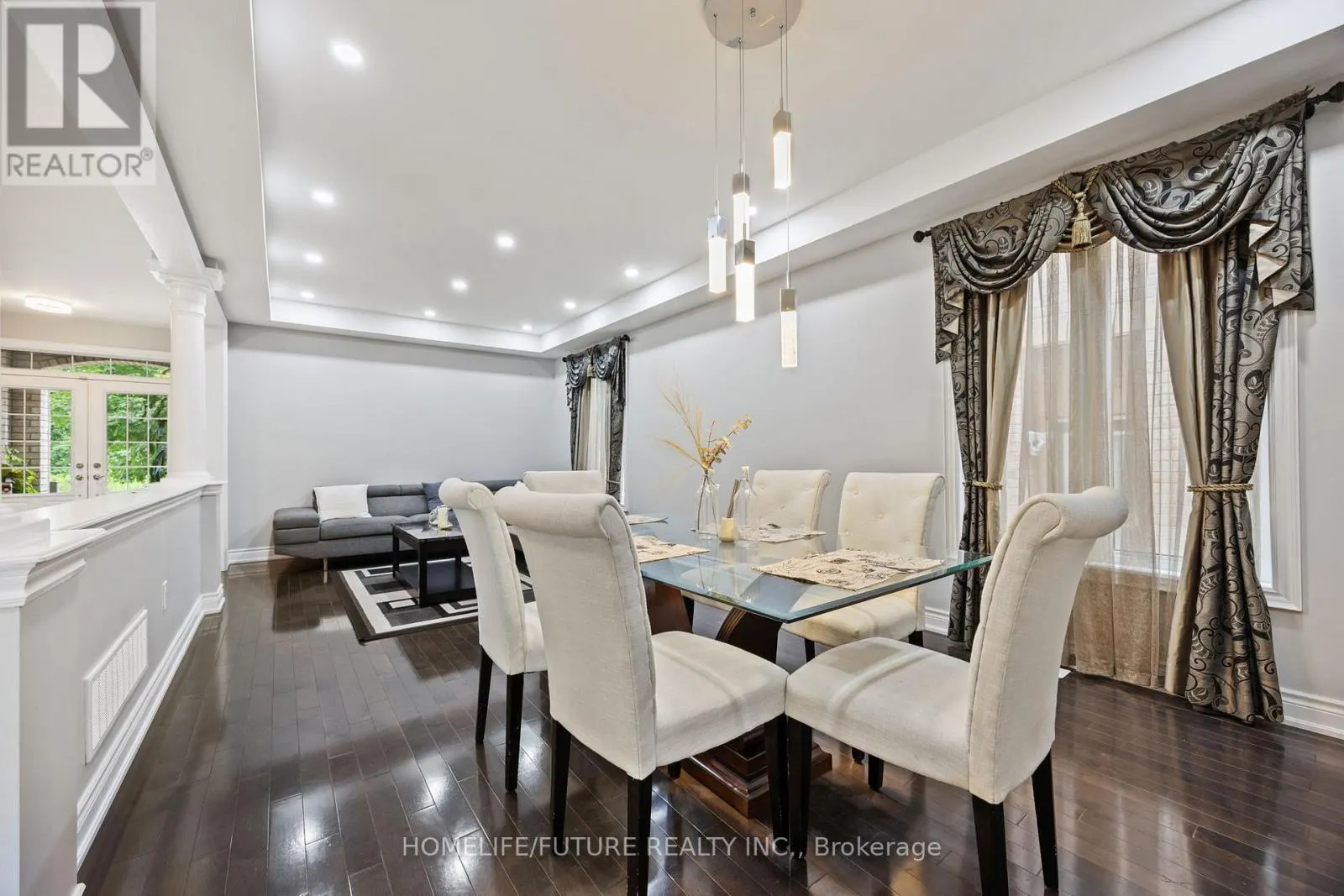 83 GEORGE ROBINSON DRIVE