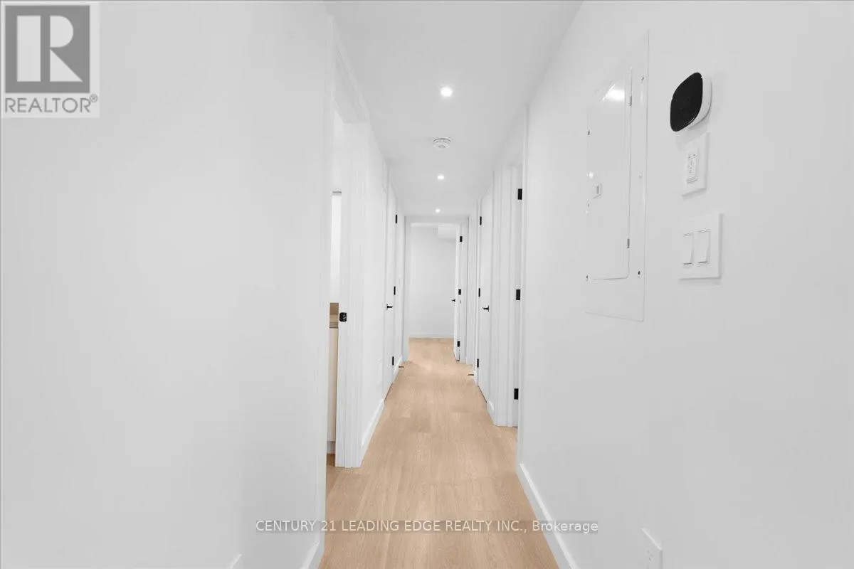 1 - 10 SUMMIT AVENUE