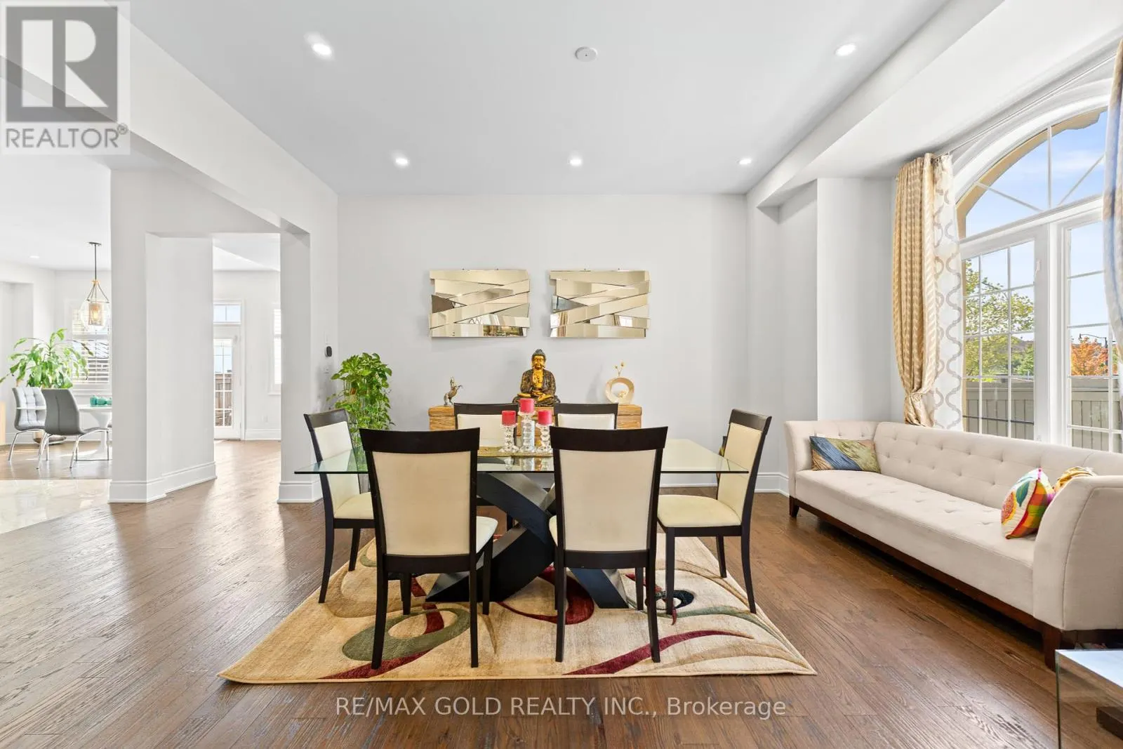 19 MARTIN BYRNE DRIVE