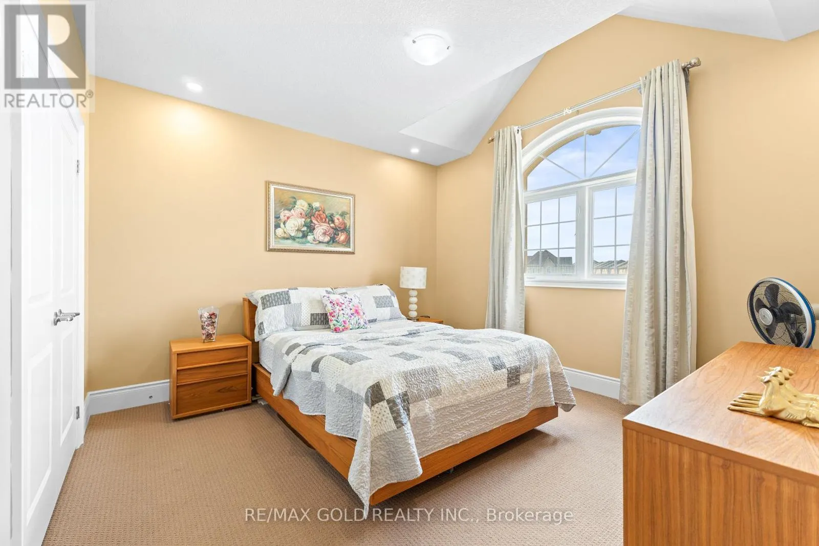 19 MARTIN BYRNE DRIVE
