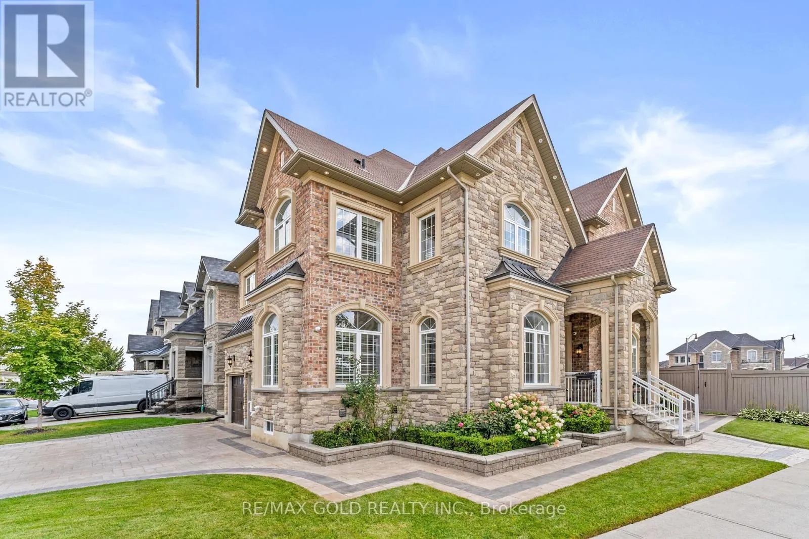 19 MARTIN BYRNE DRIVE