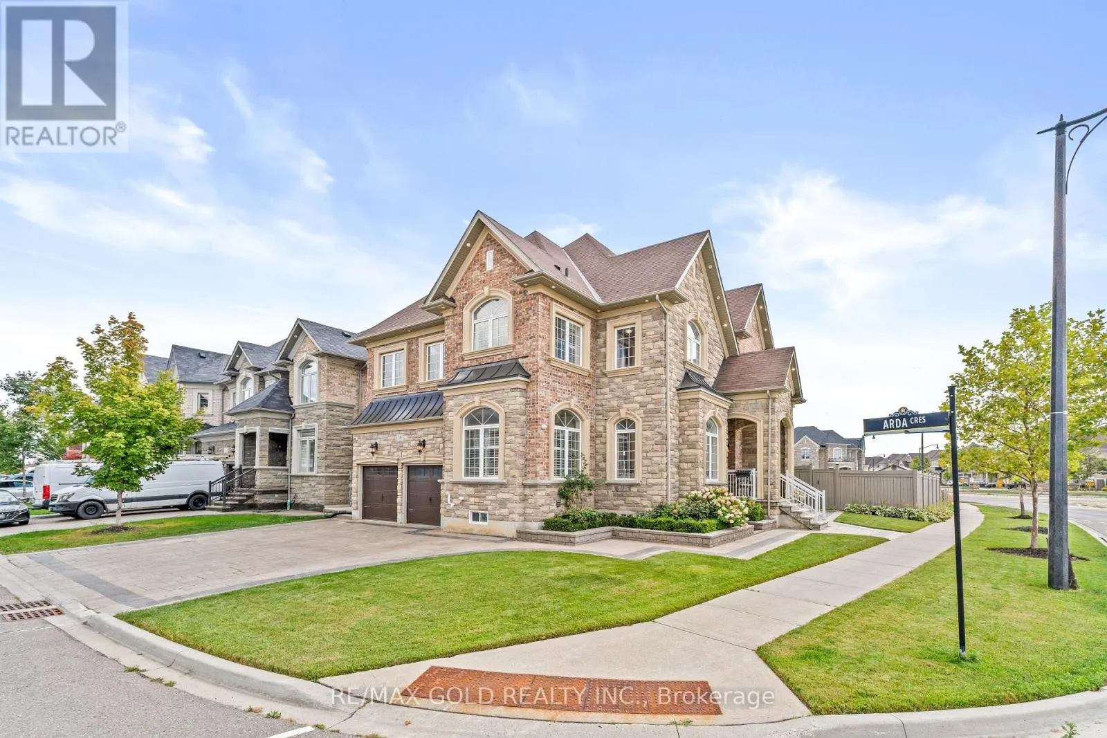 19 MARTIN BYRNE DRIVE