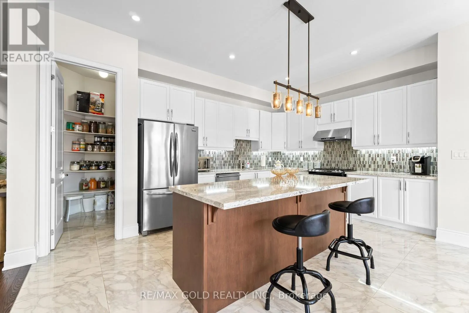 19 MARTIN BYRNE DRIVE