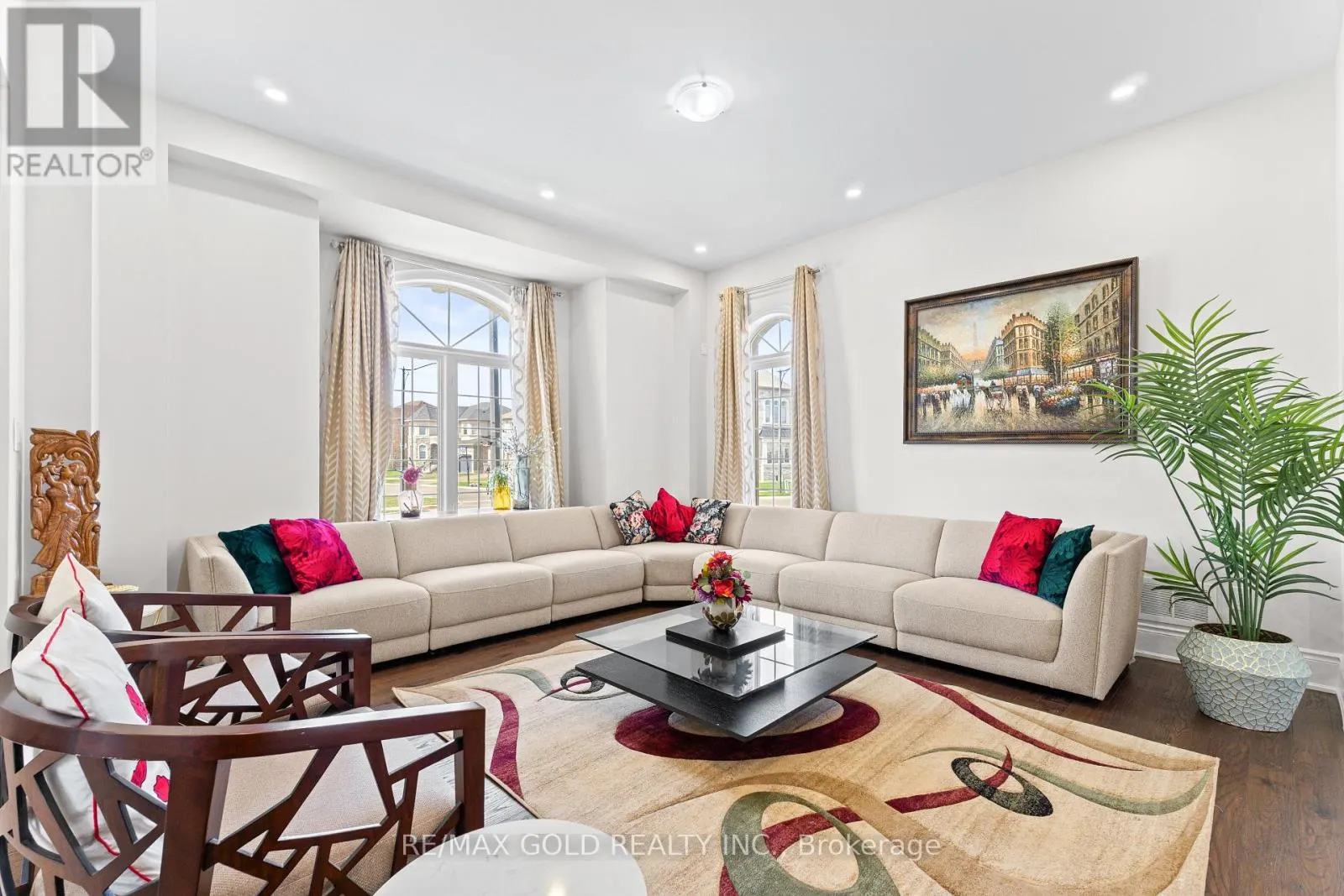 19 MARTIN BYRNE DRIVE