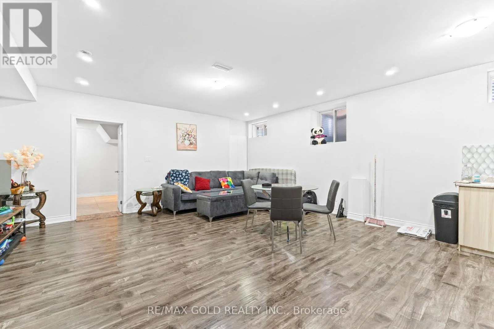 19 MARTIN BYRNE DRIVE