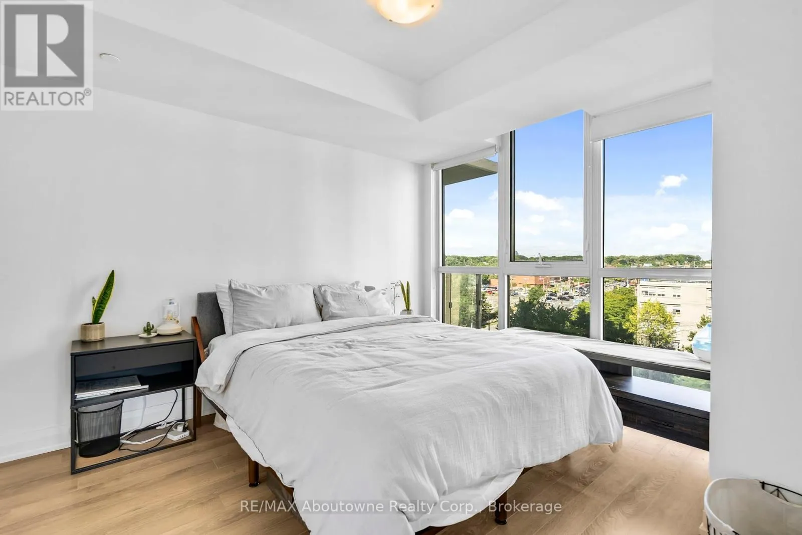 809 - 1461 LAWRENCE AVENUE W, #809