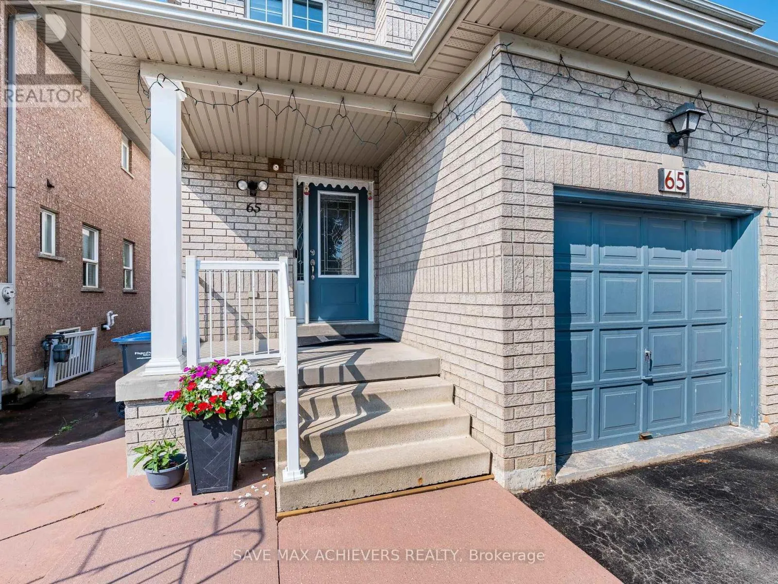 65 EASTVIEW GATE