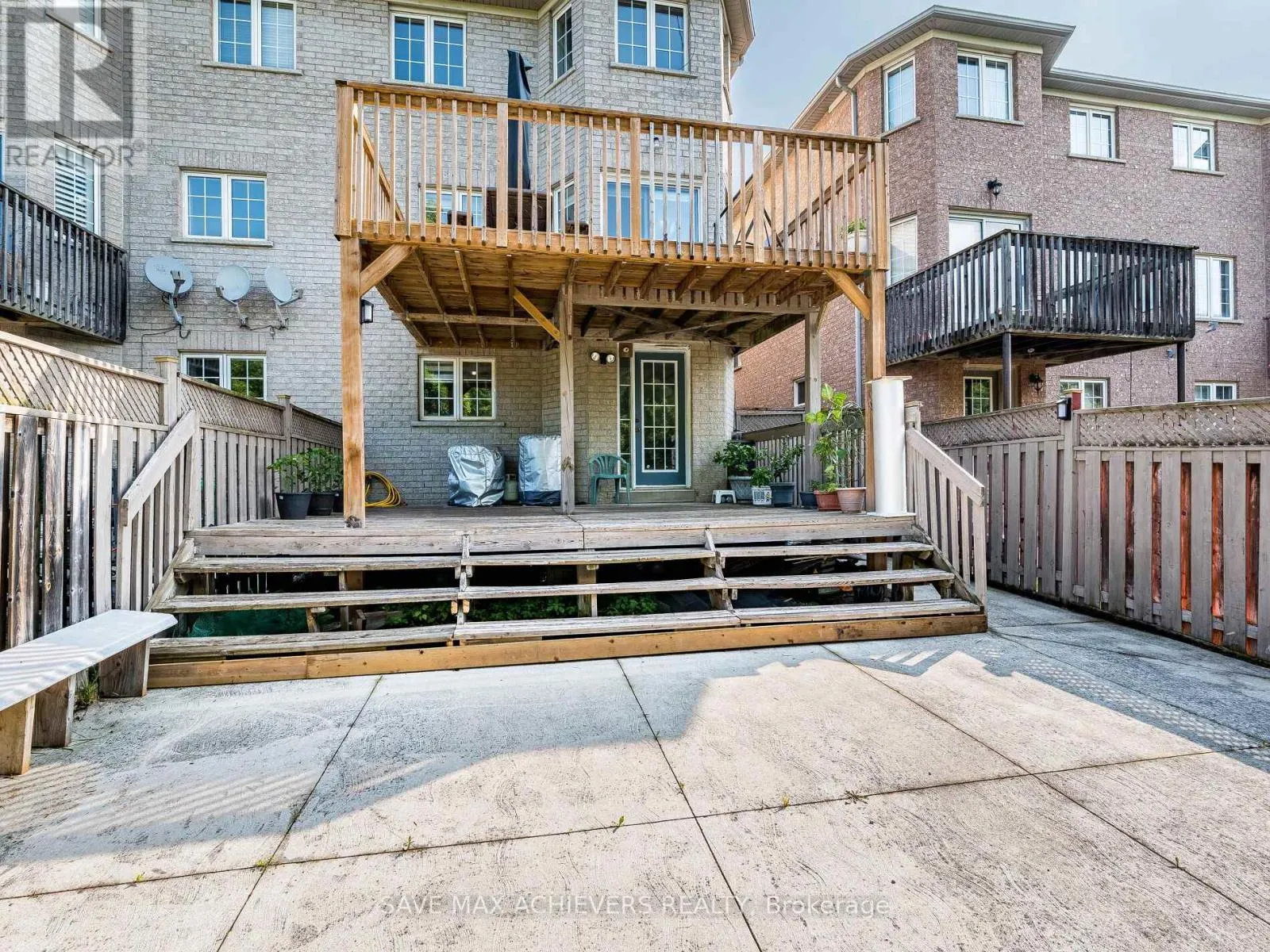 65 EASTVIEW GATE