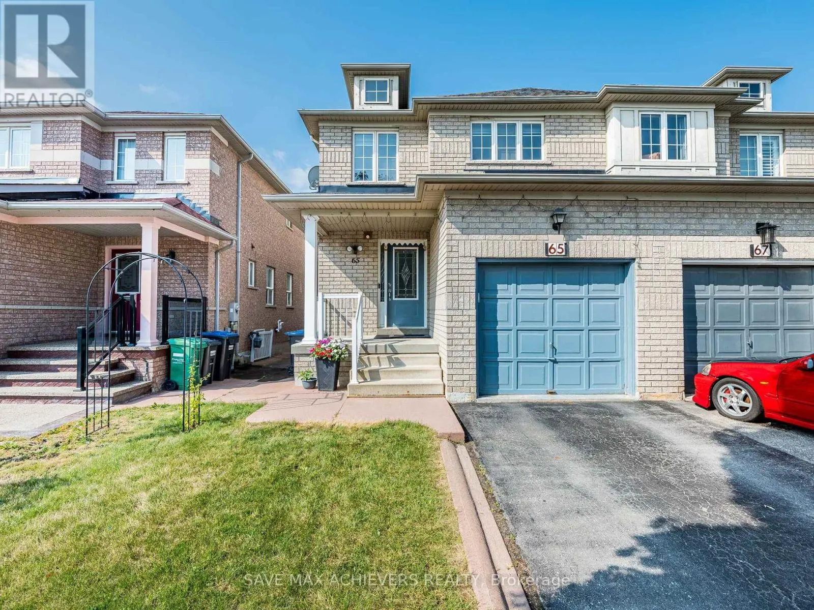 65 EASTVIEW GATE