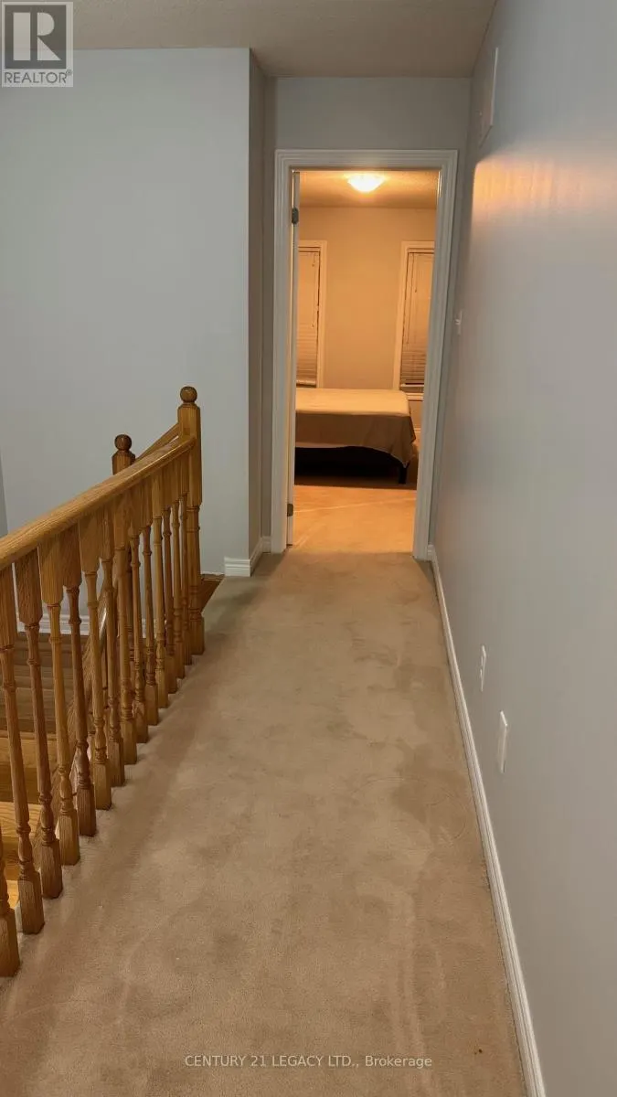 674 COACH DRIVE SE