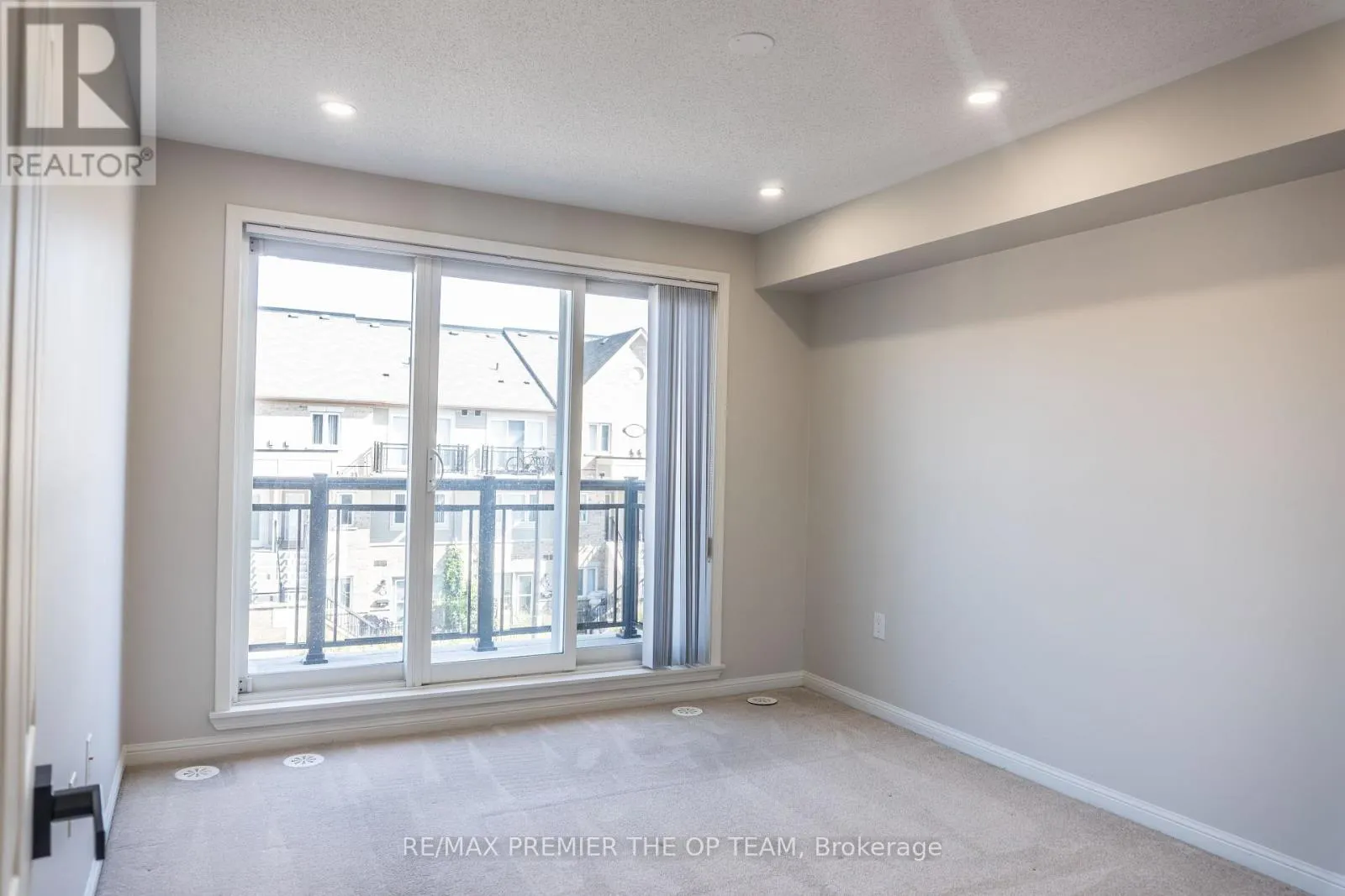 120 - 250 SUNNY MEADOW BOULEVARD