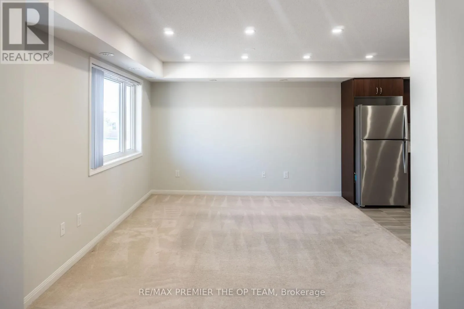 120 - 250 SUNNY MEADOW BOULEVARD