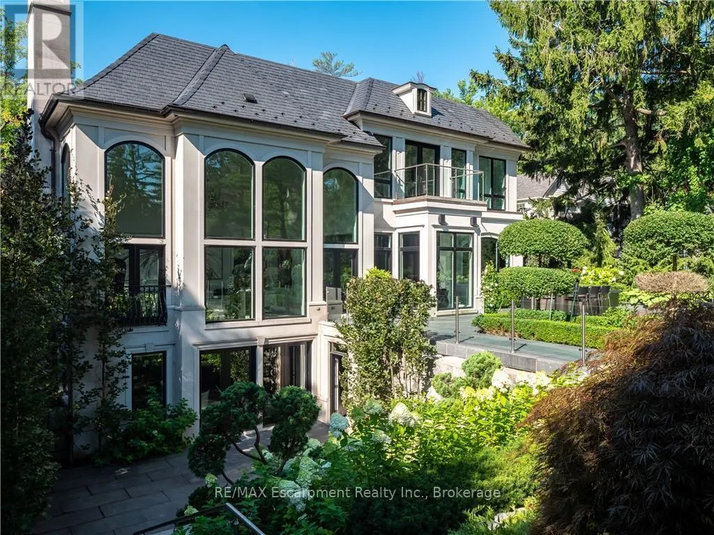 15 CHARTWELL ROAD