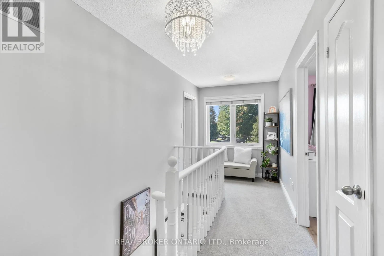 40 DAVIS CRESCENT