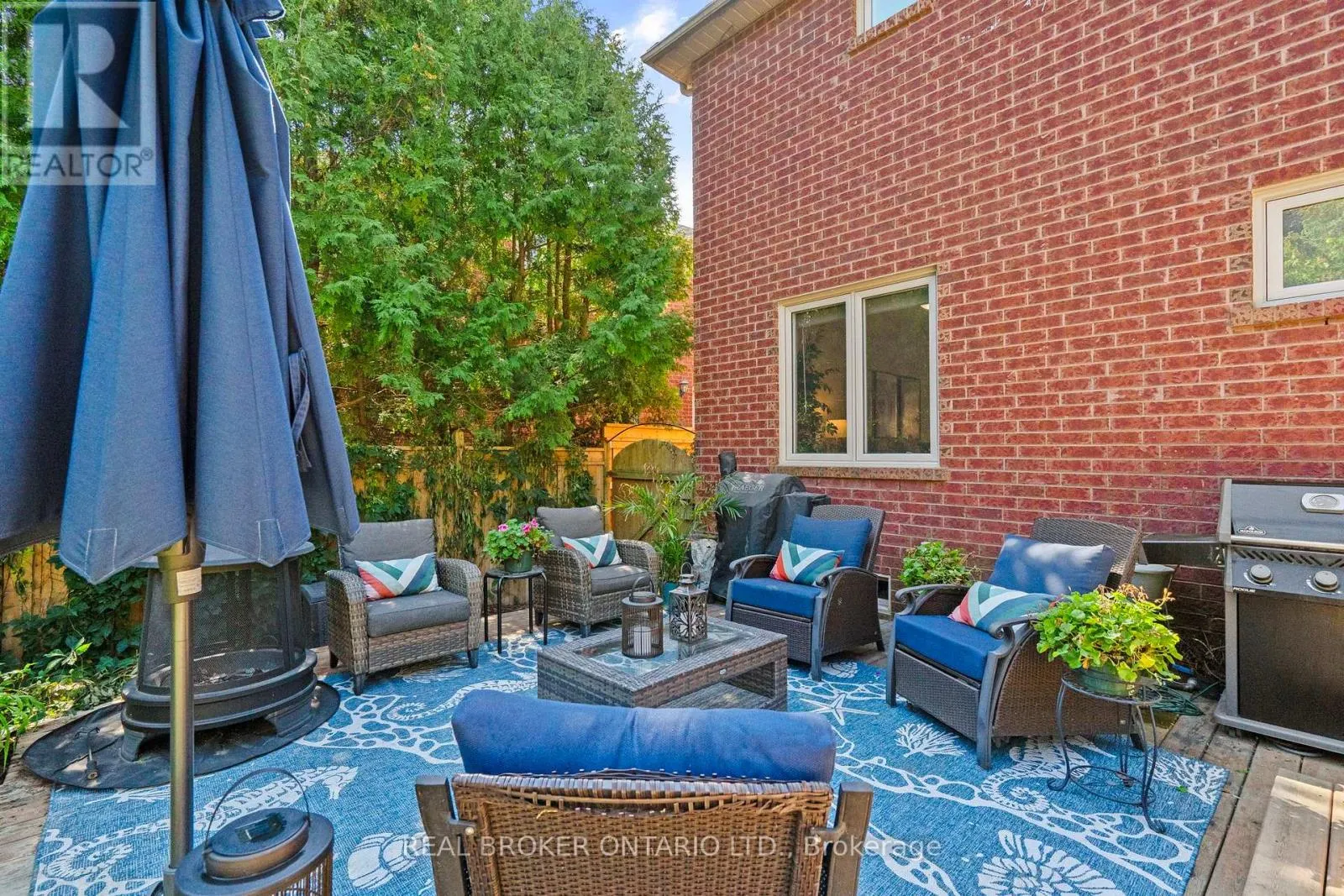 40 DAVIS CRESCENT