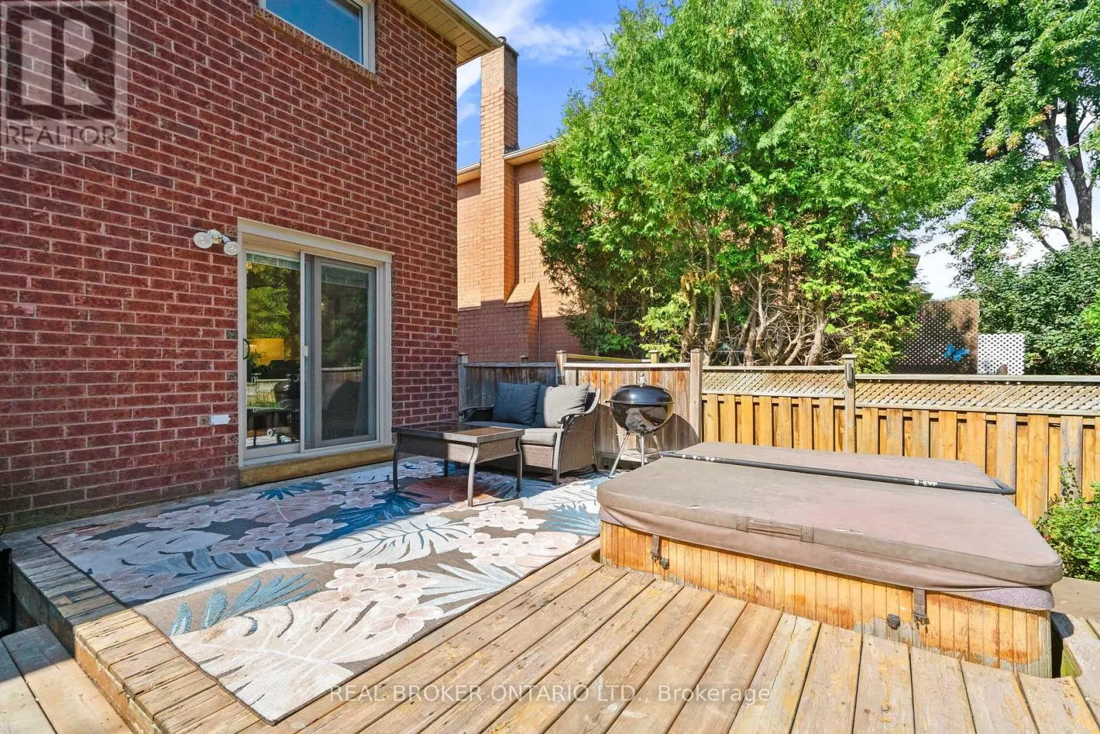 40 DAVIS CRESCENT