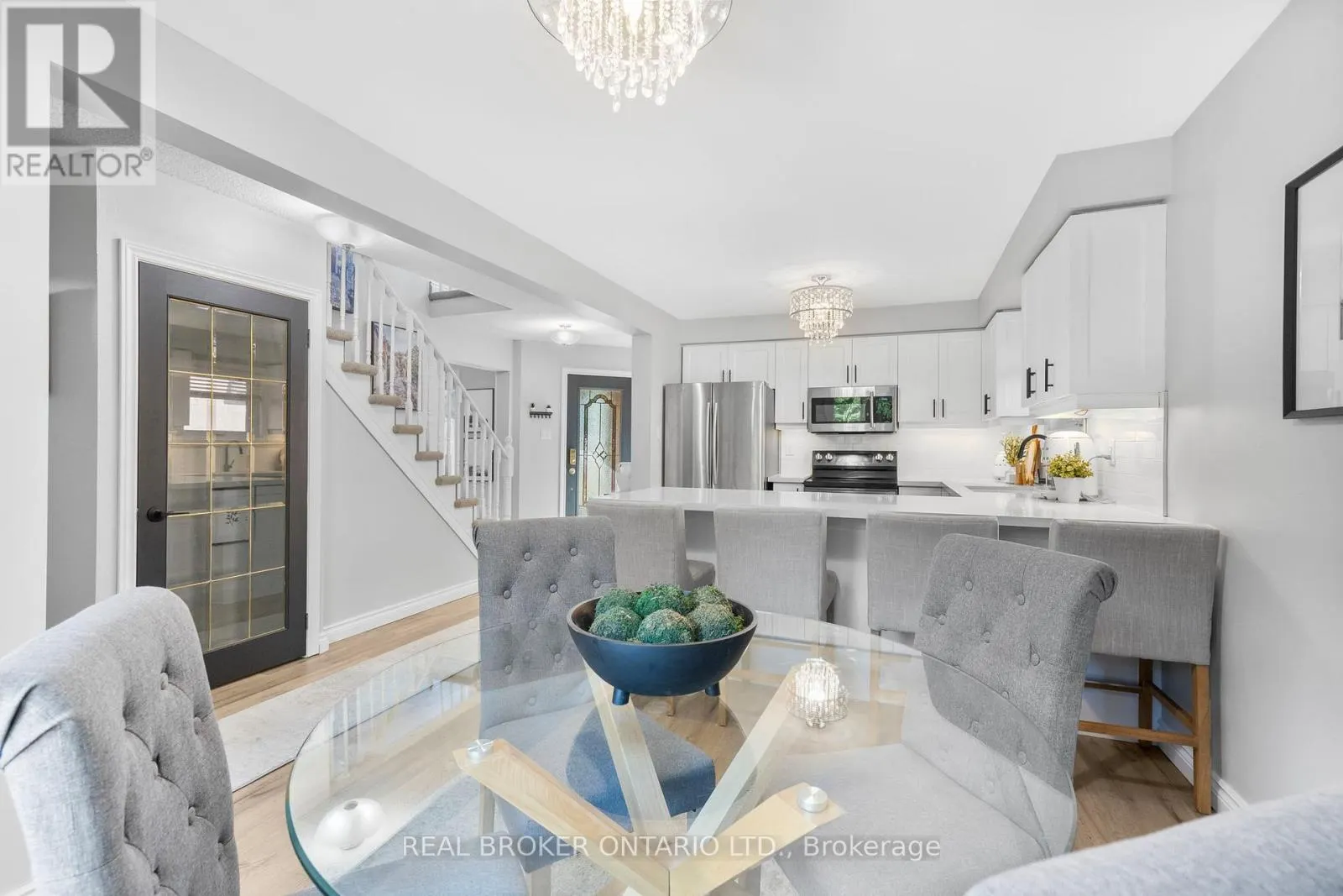 40 DAVIS CRESCENT