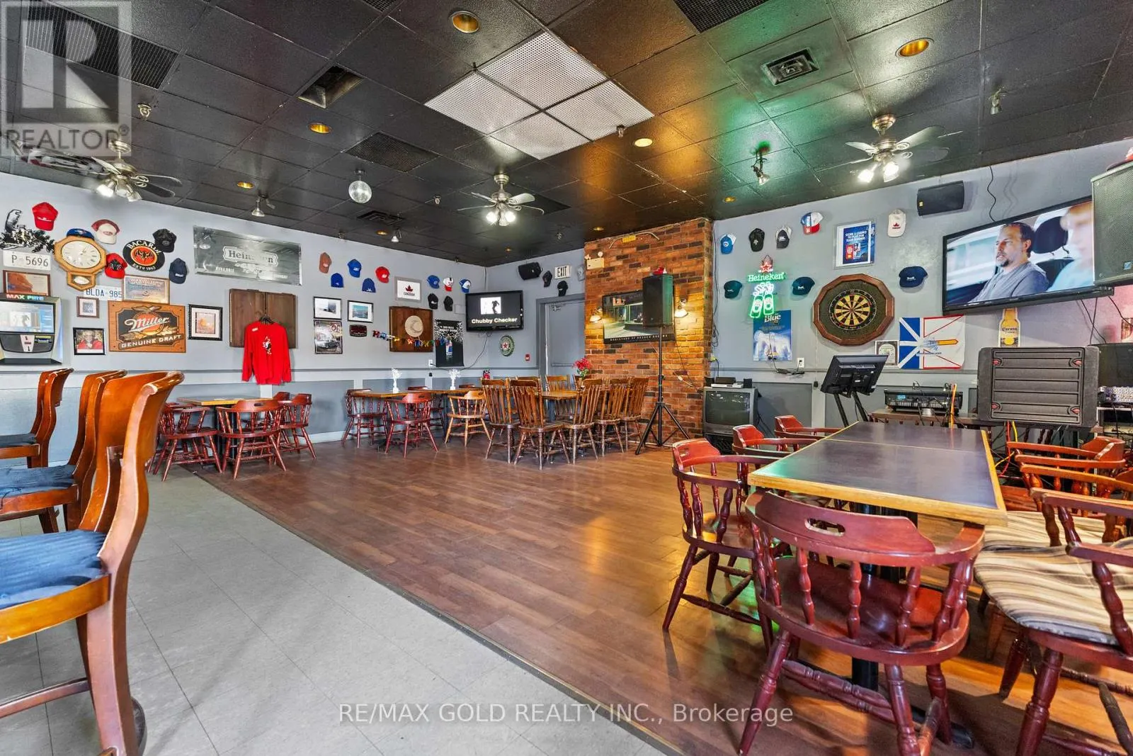 13 - 107 KENNEDY ROAD S