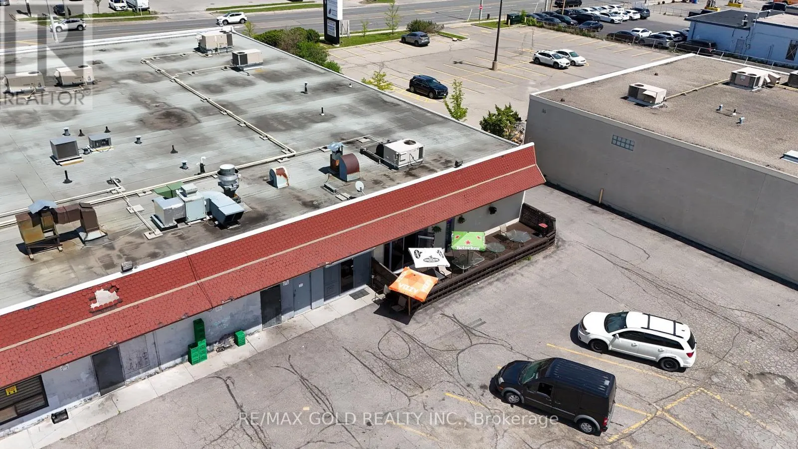 13 - 107 KENNEDY ROAD S