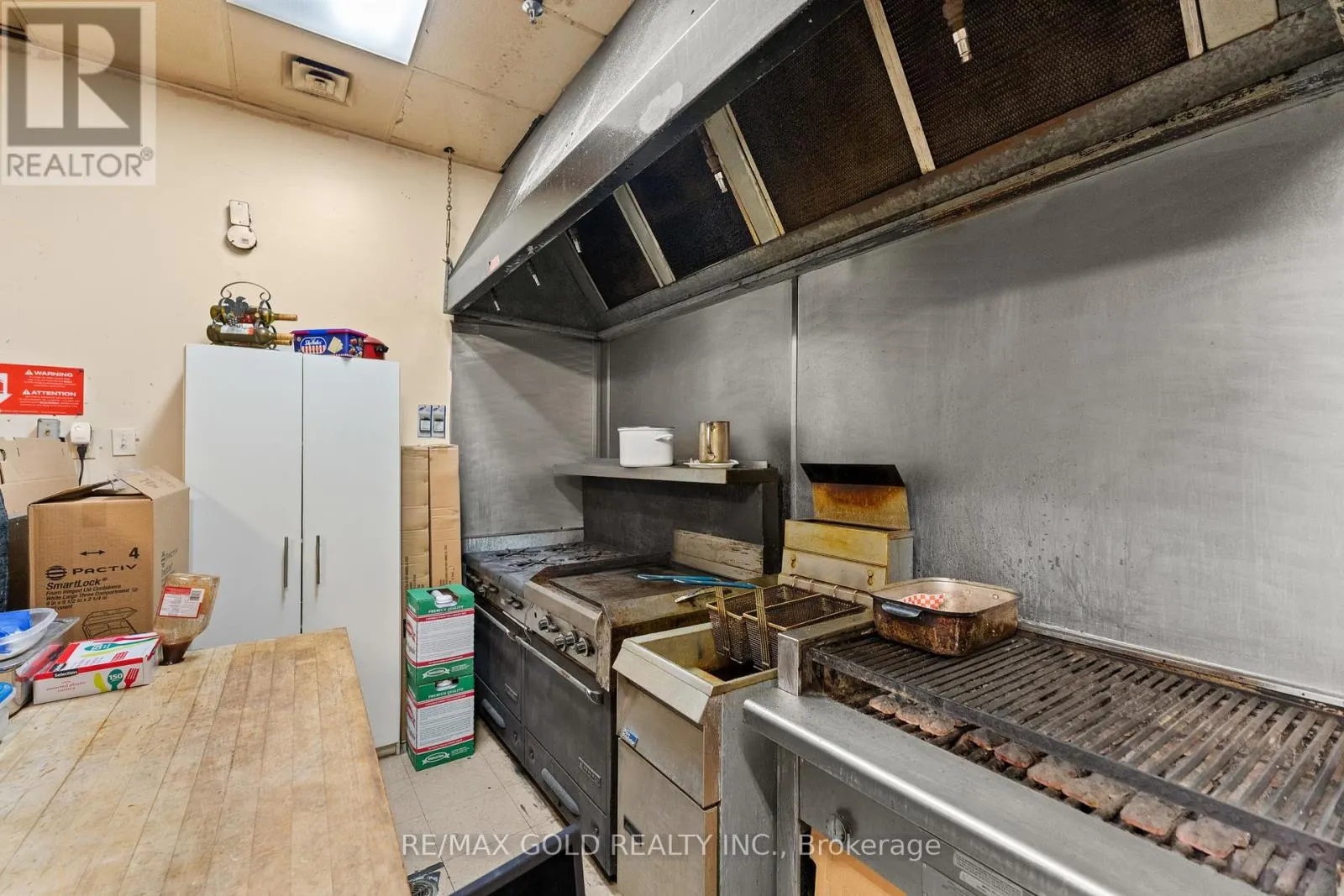 13 - 107 KENNEDY ROAD S