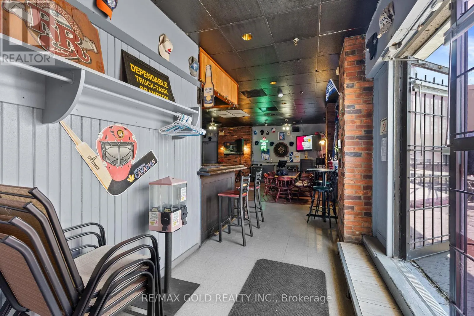 13 - 107 KENNEDY ROAD S
