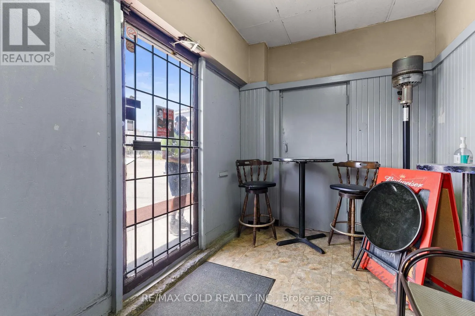 13 - 107 KENNEDY ROAD S