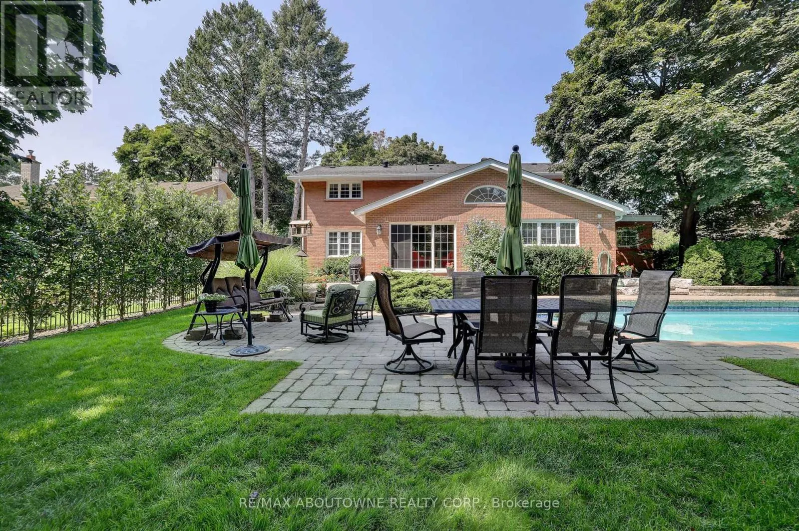 1284 CLEAVER DRIVE