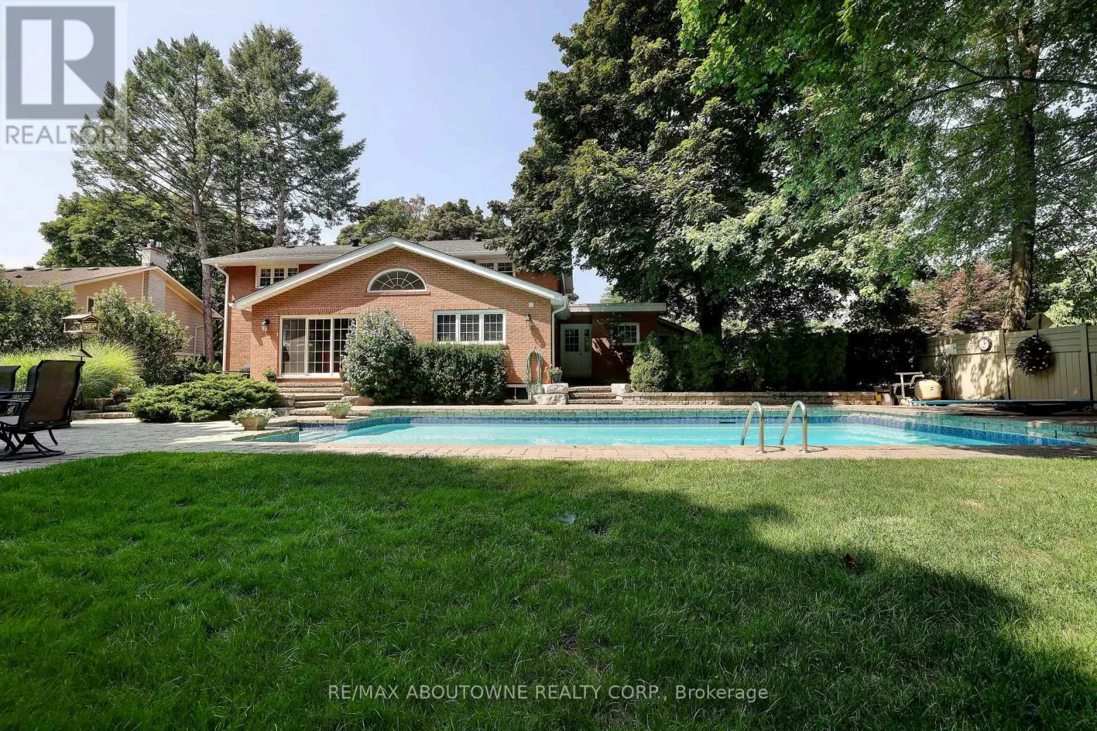 1284 CLEAVER DRIVE