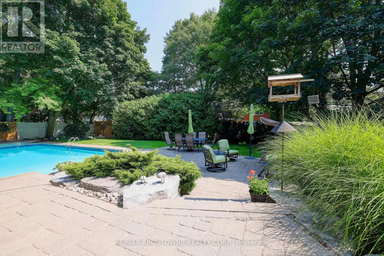 1284 CLEAVER DRIVE