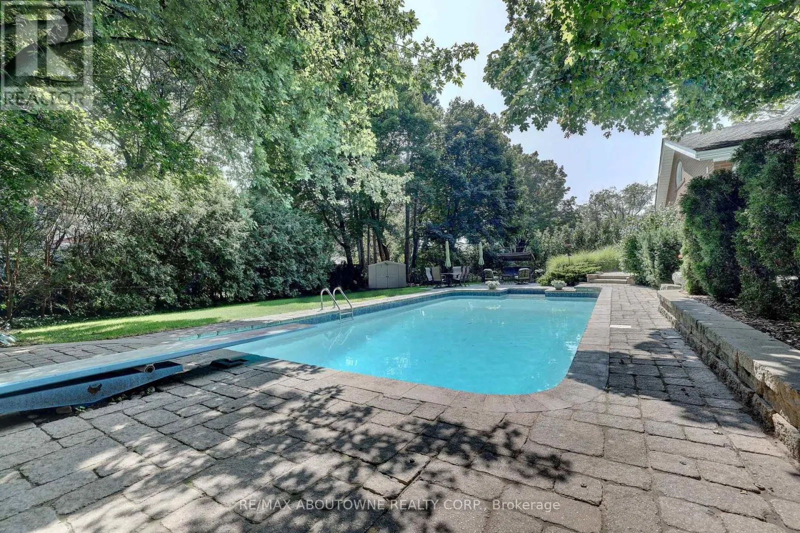 1284 CLEAVER DRIVE