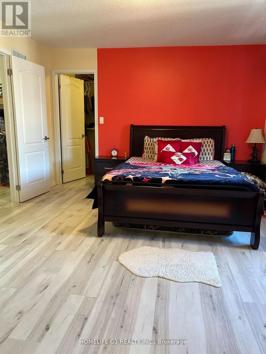 17 SEASCAPE CRESCENT