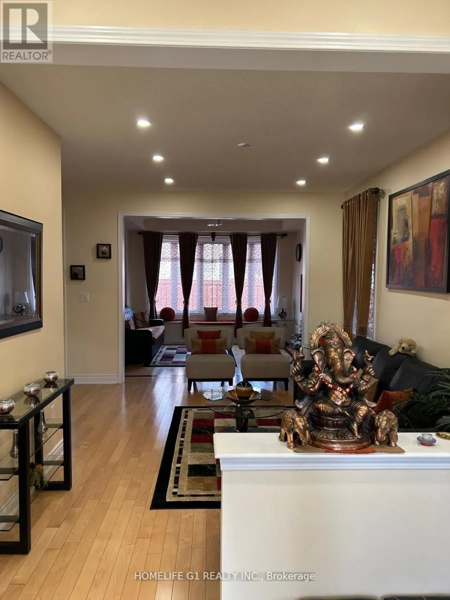 17 SEASCAPE CRESCENT