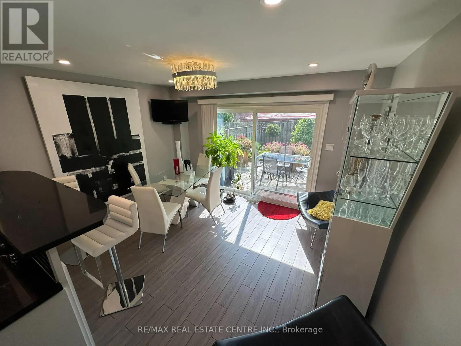 4136 MAGNOLIA COURT