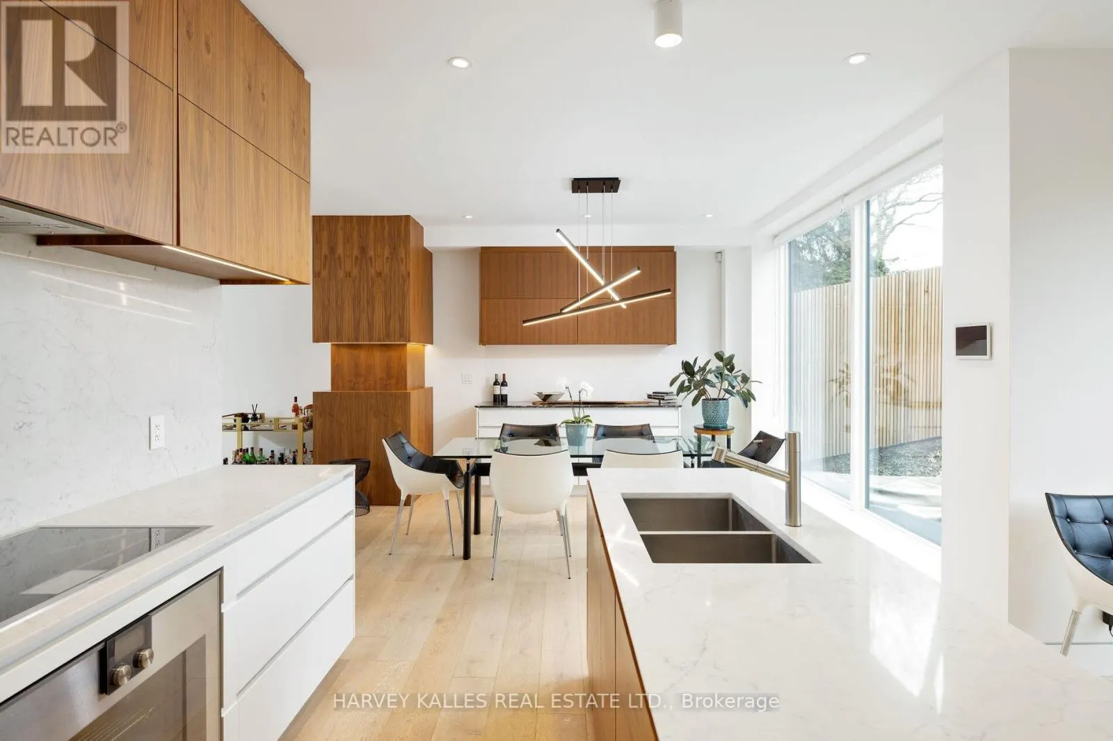 30 EDENBROOK HILL