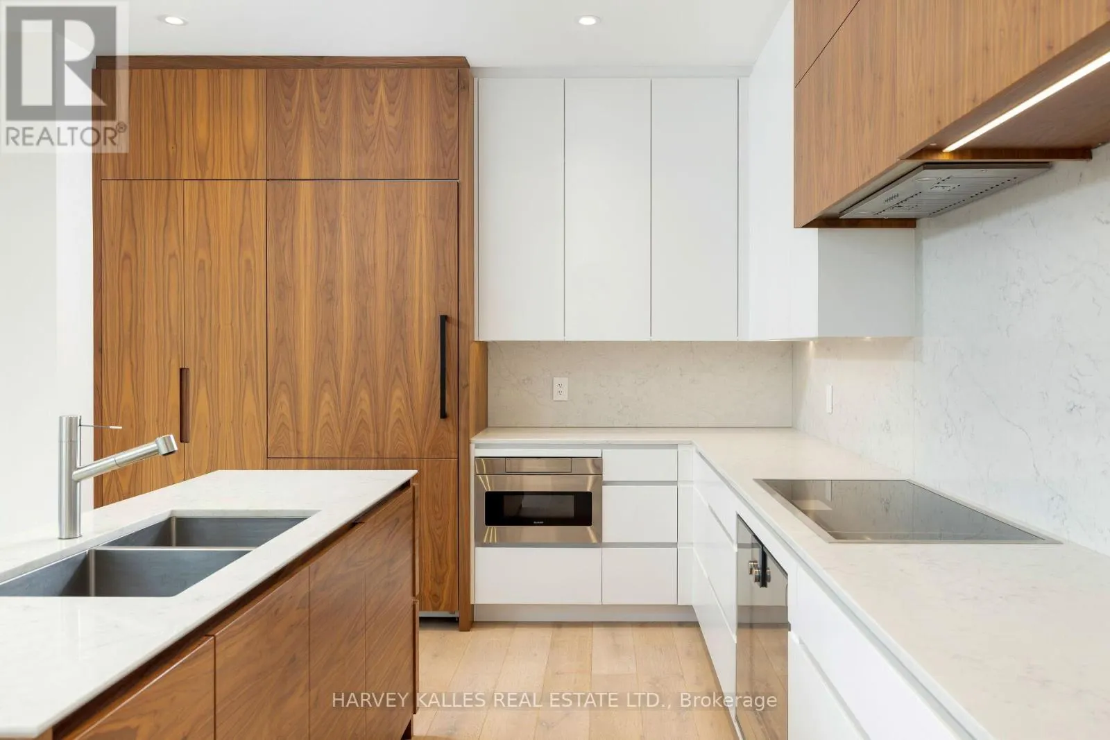 30 EDENBROOK HILL