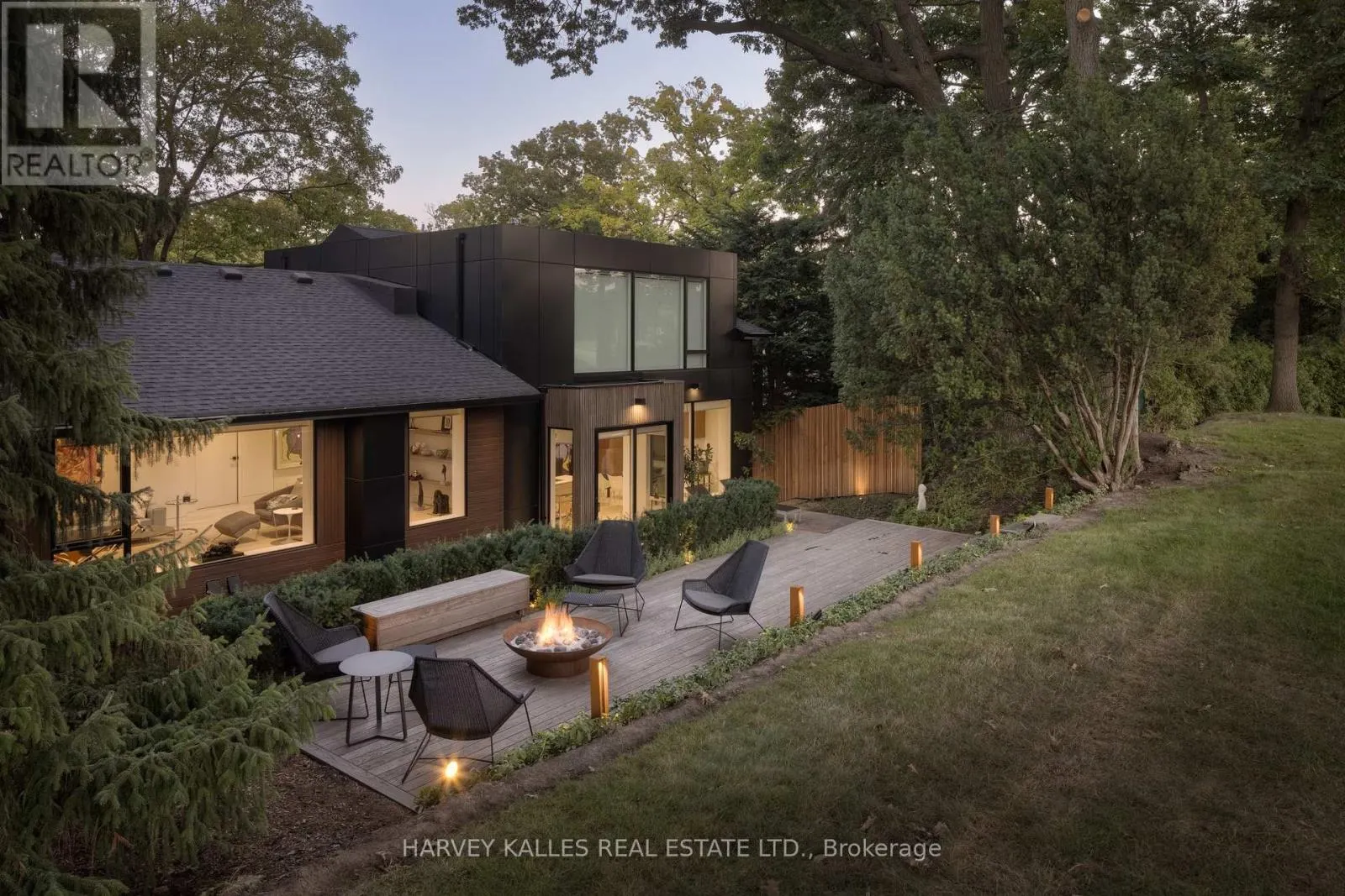 30 EDENBROOK HILL