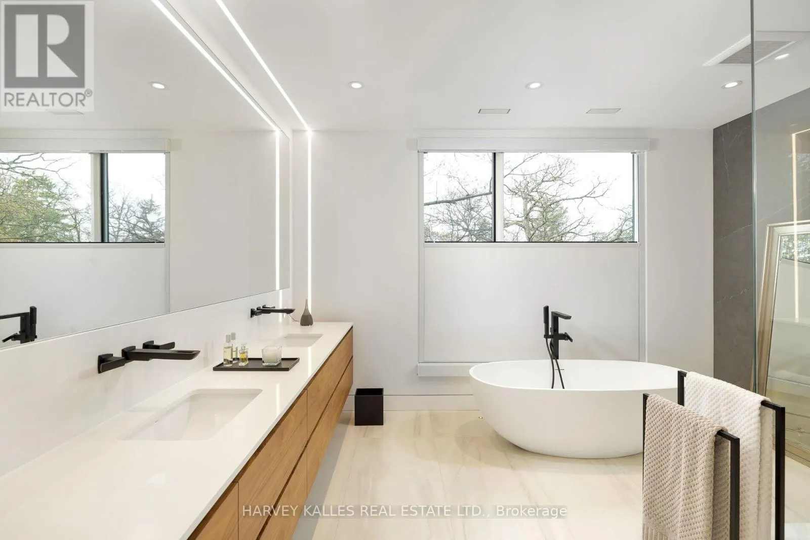 30 EDENBROOK HILL