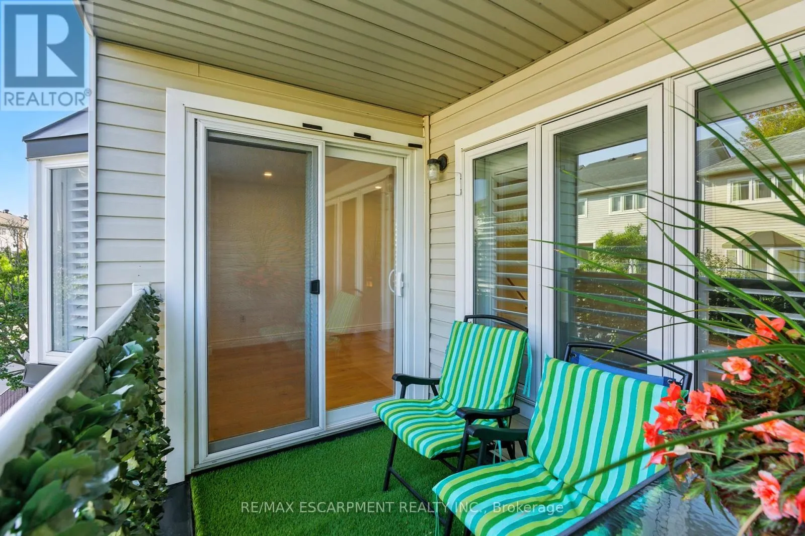 48 - 5090 FAIRVIEW STREET