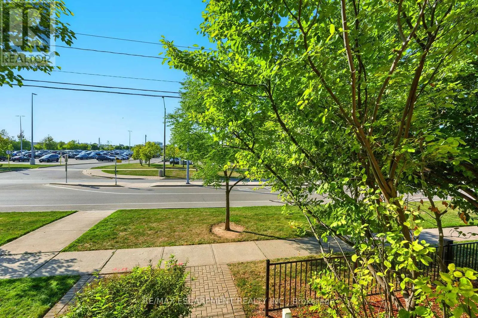 48 - 5090 FAIRVIEW STREET