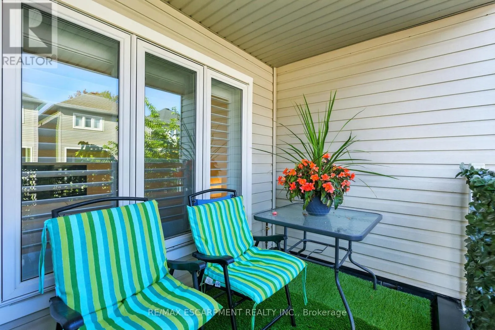 48 - 5090 FAIRVIEW STREET
