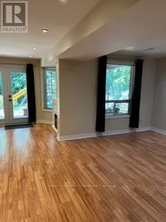 LOWER - 118 RUSSELL STREET