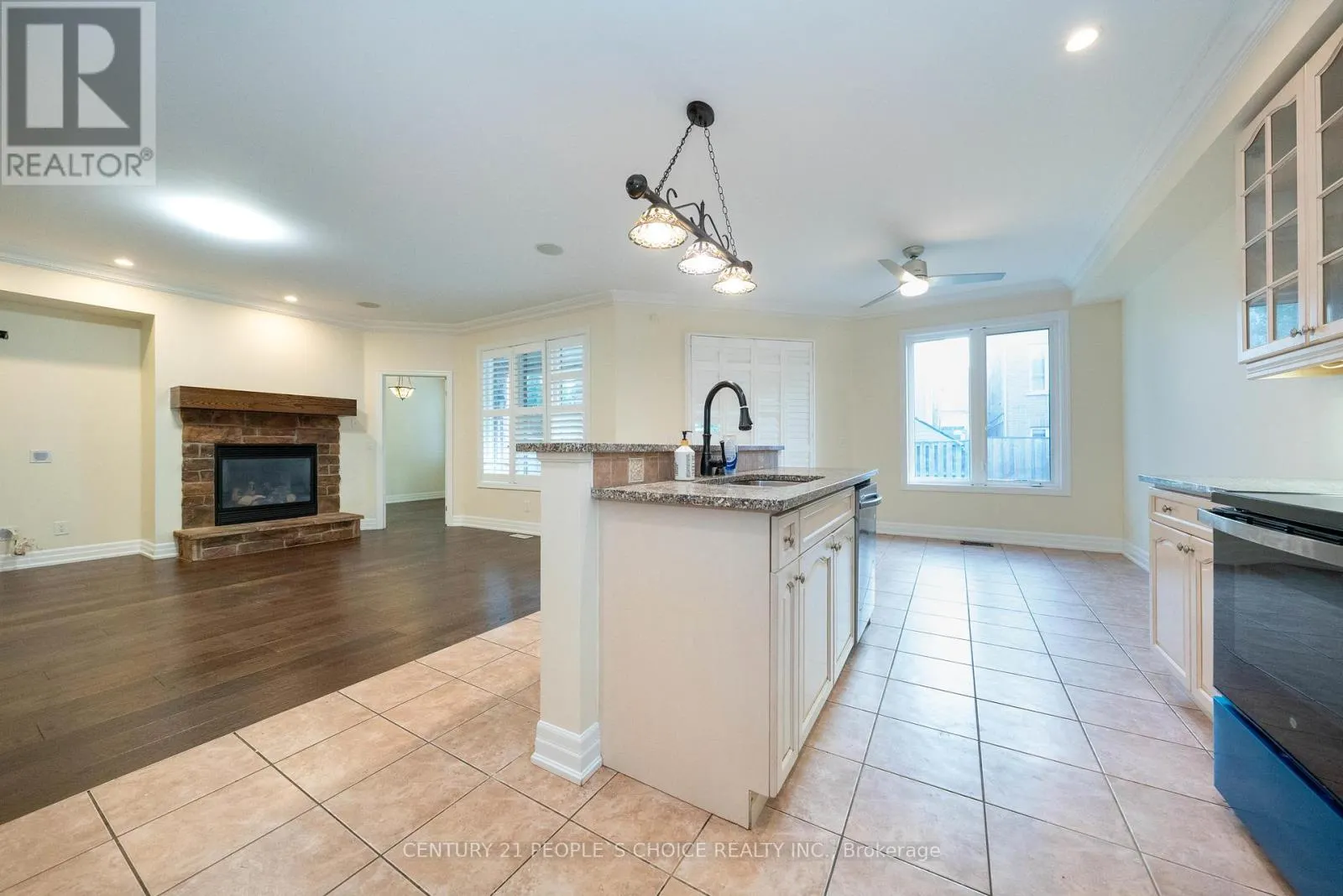 36 BARDOE CRESCENT