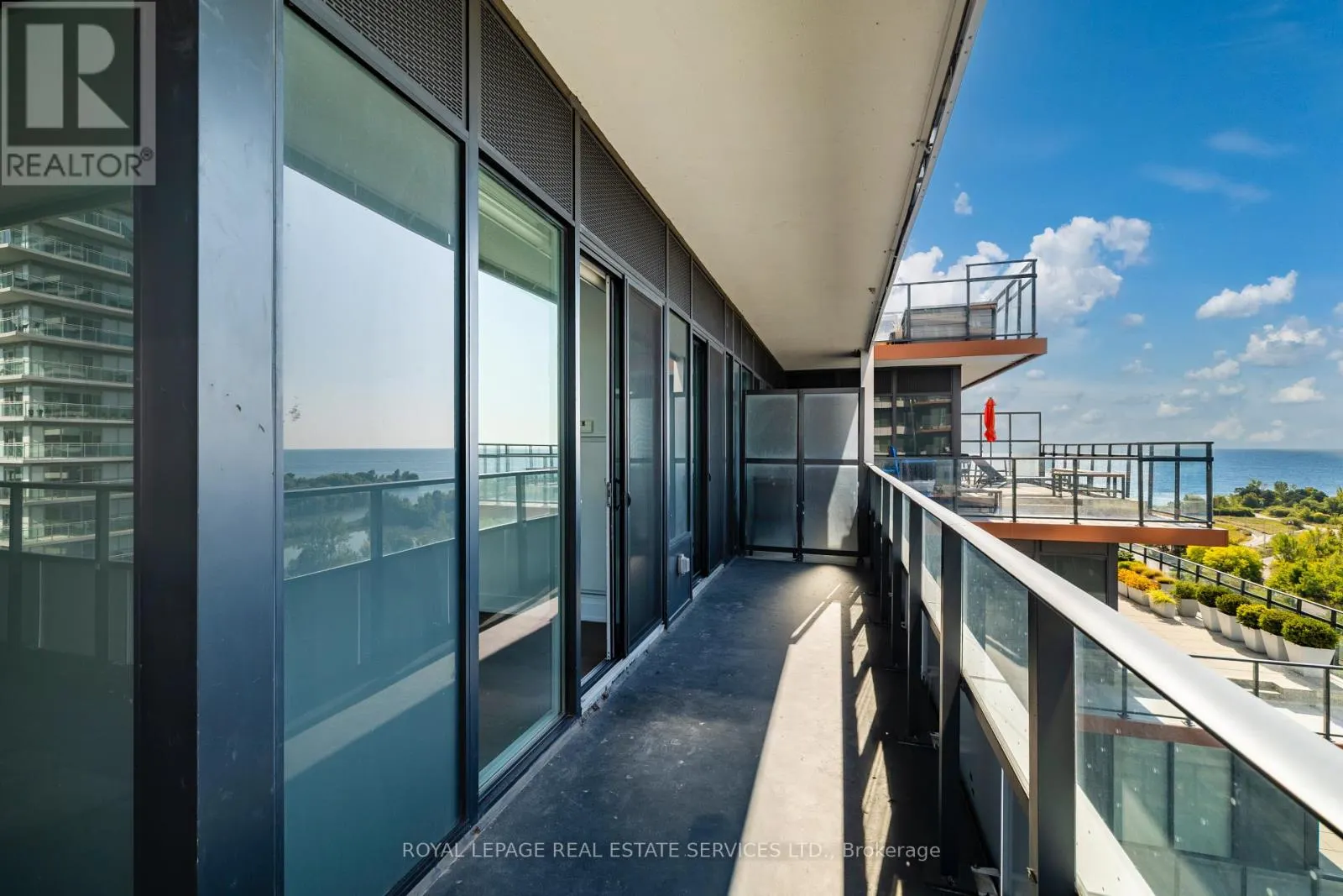 1002 - 20 SHORE BREEZE DRIVE