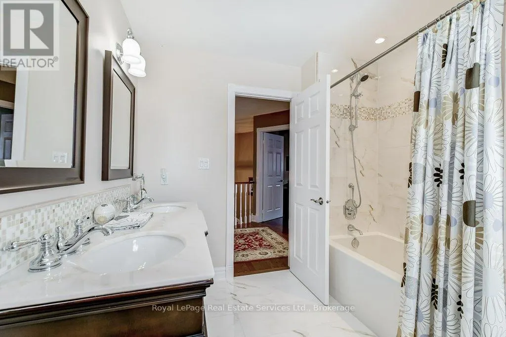 2139 BRAYS LANE