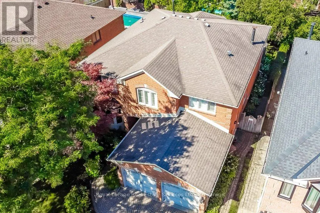 2139 BRAYS LANE
