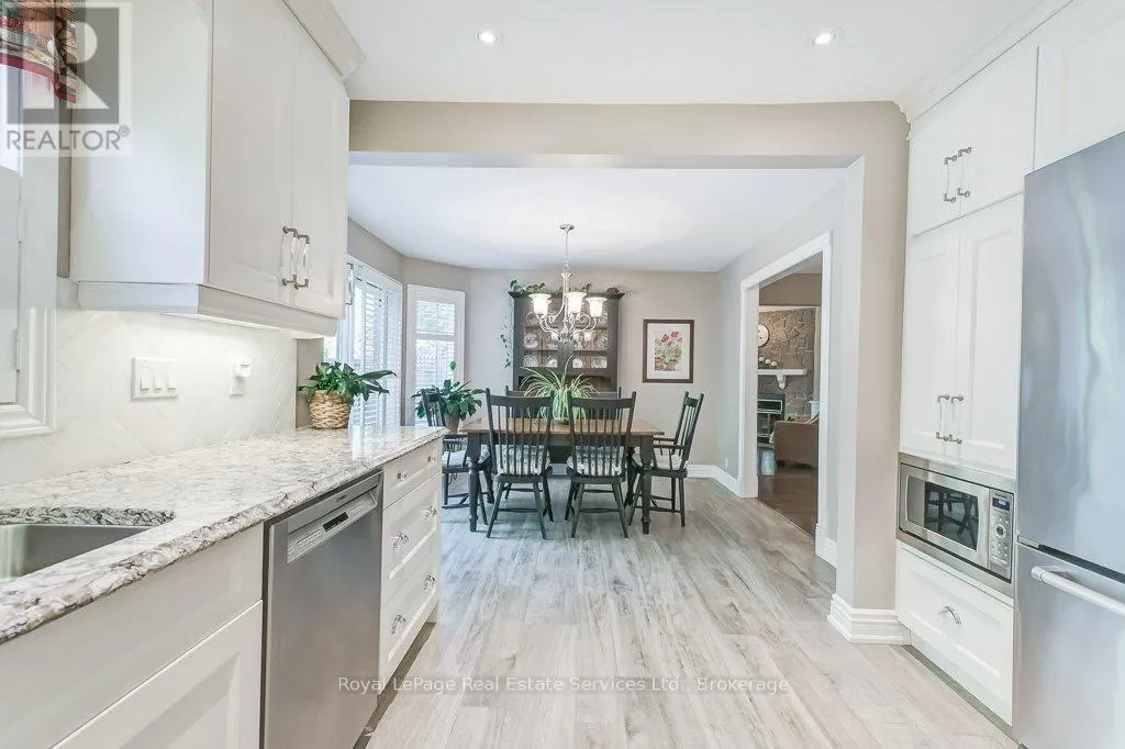 2139 BRAYS LANE