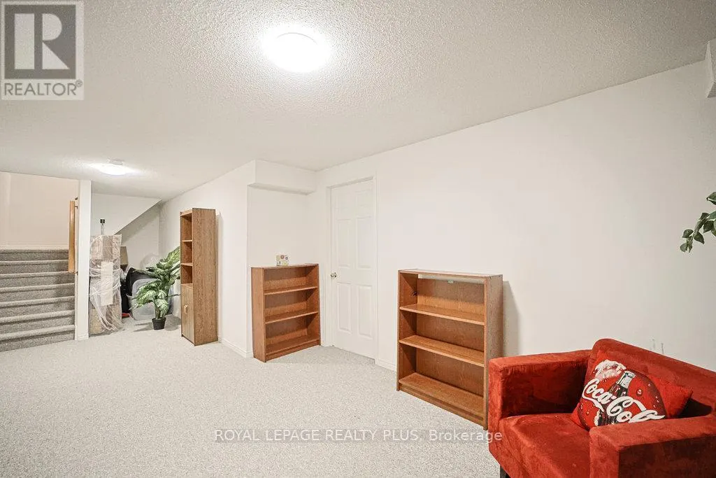 6 - 1010 CRISTINA COURT
