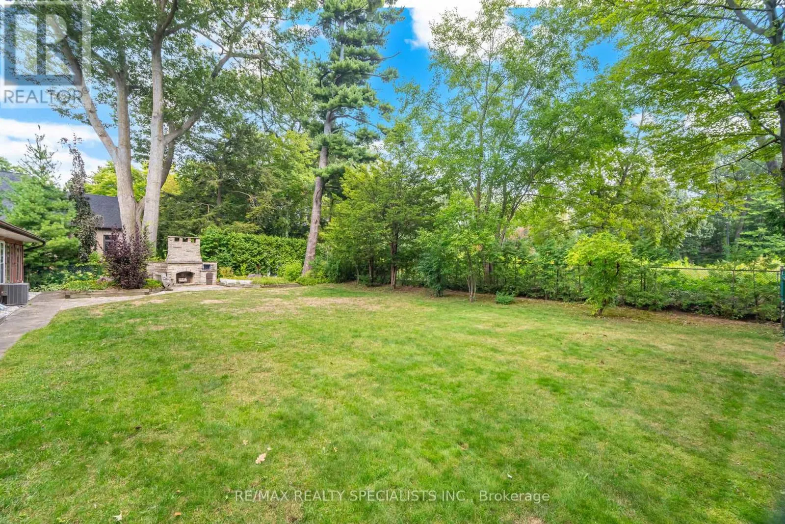 168 BREEZY PINES DRIVE