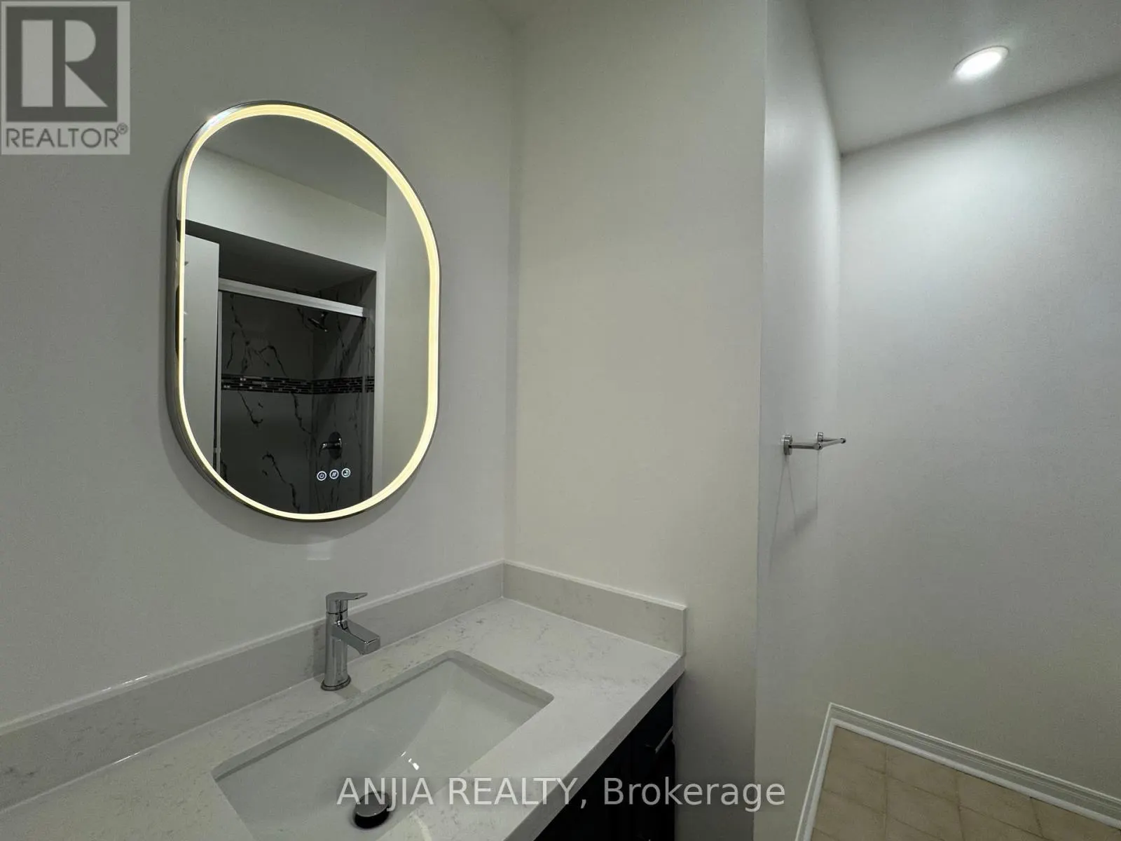 44 - 3420 SOUTH MILLWAY